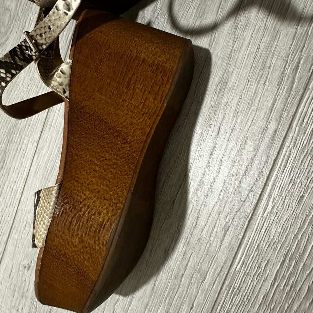 Steve Madden Tan and Brown Snakeskin Wedges - Picture 3 of 4